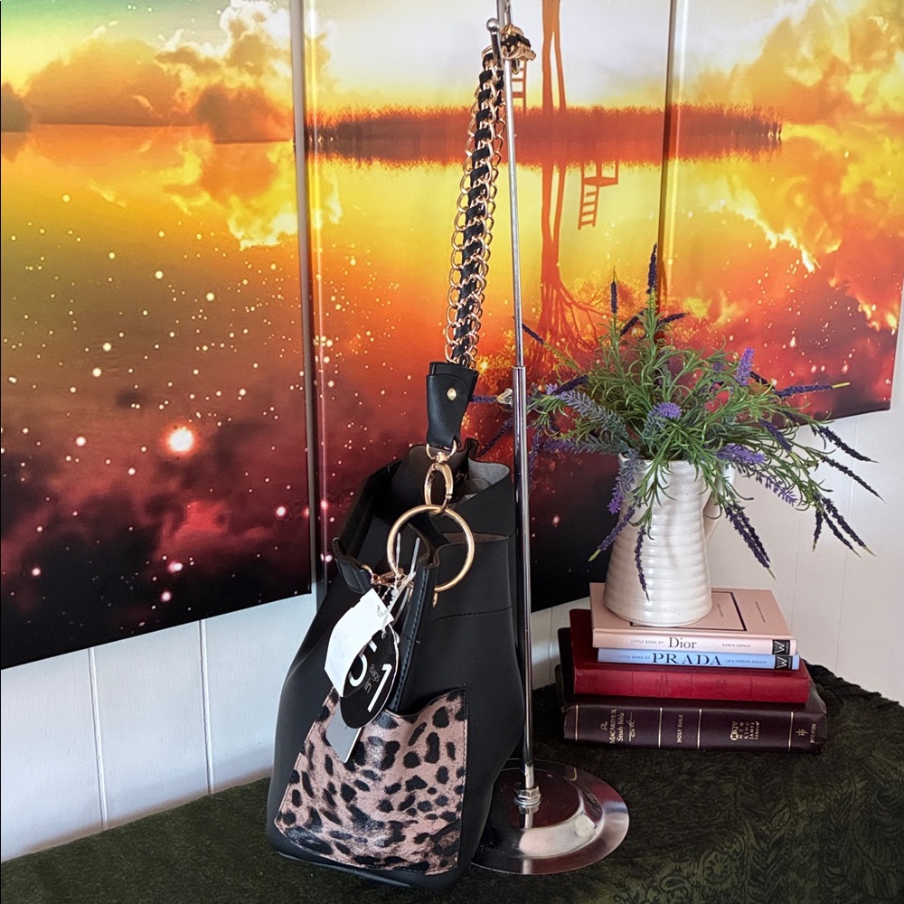 Andrew Marc Handbag - Picture 6 of 13